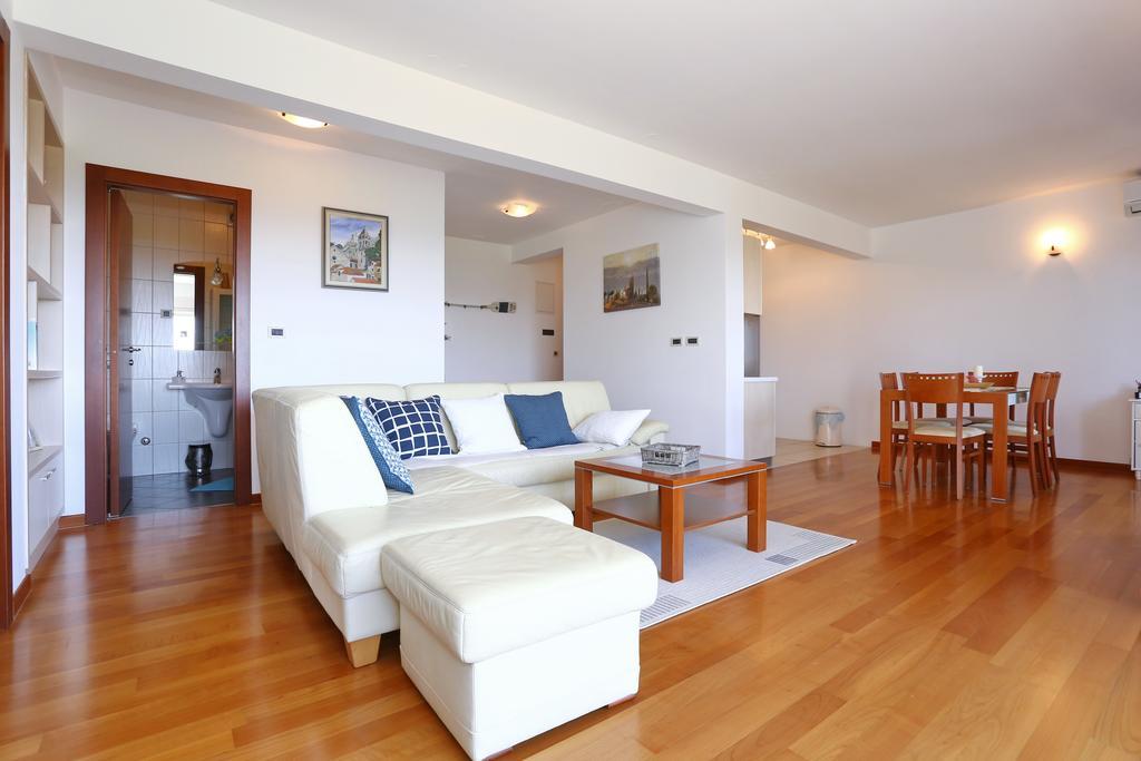 Apartment Puntamika *