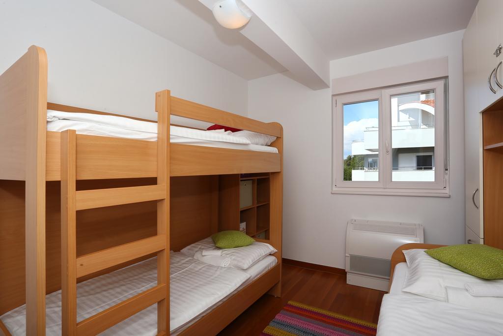 Apartment Puntamika *